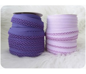 Schrägband mit Häkelborte